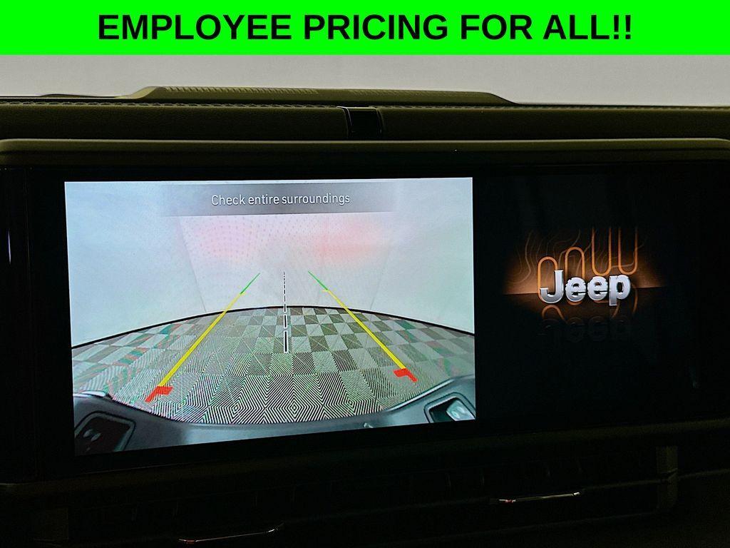 new 2025 Jeep Gladiator car, priced at $45,268