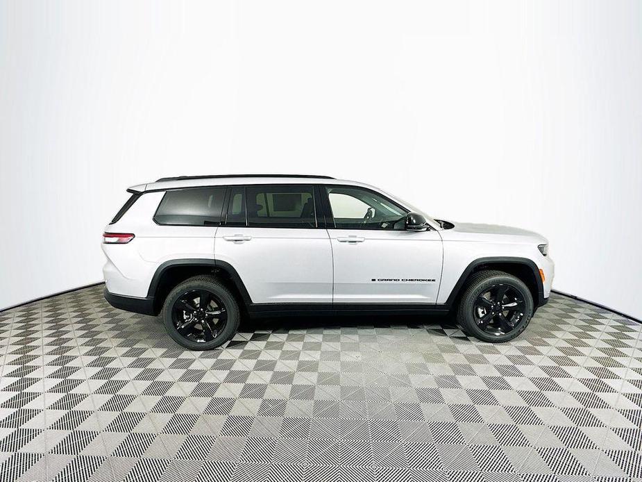 new 2024 Jeep Grand Cherokee L car, priced at $42,586