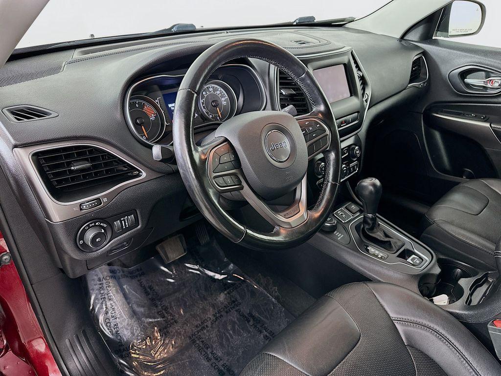 used 2020 Jeep Cherokee car, priced at $15,998