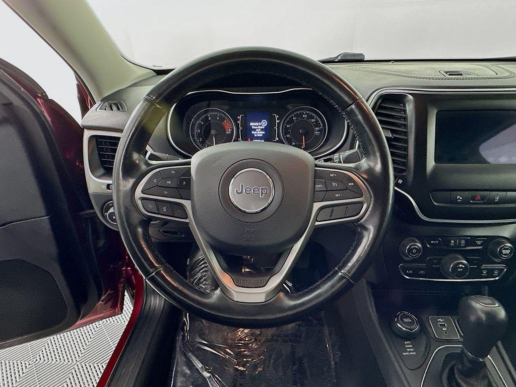 used 2020 Jeep Cherokee car, priced at $15,998