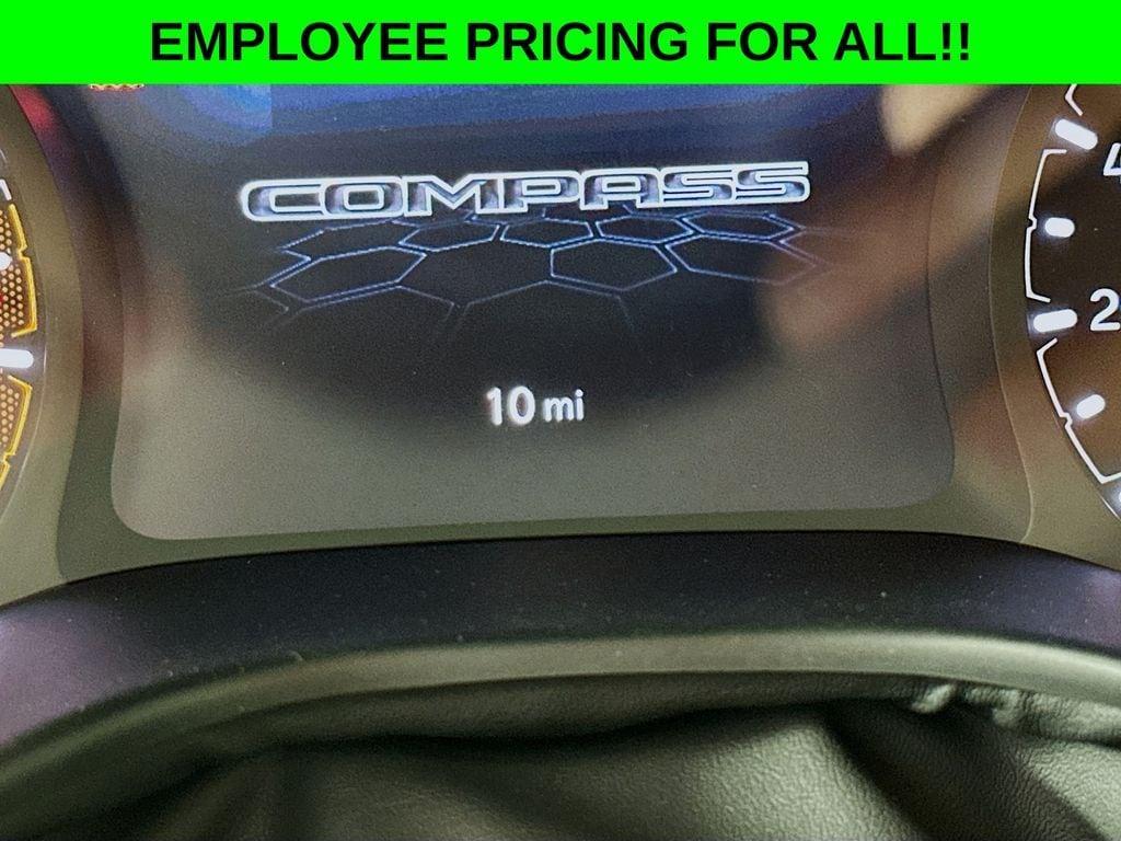 new 2025 Jeep Compass car, priced at $32,985