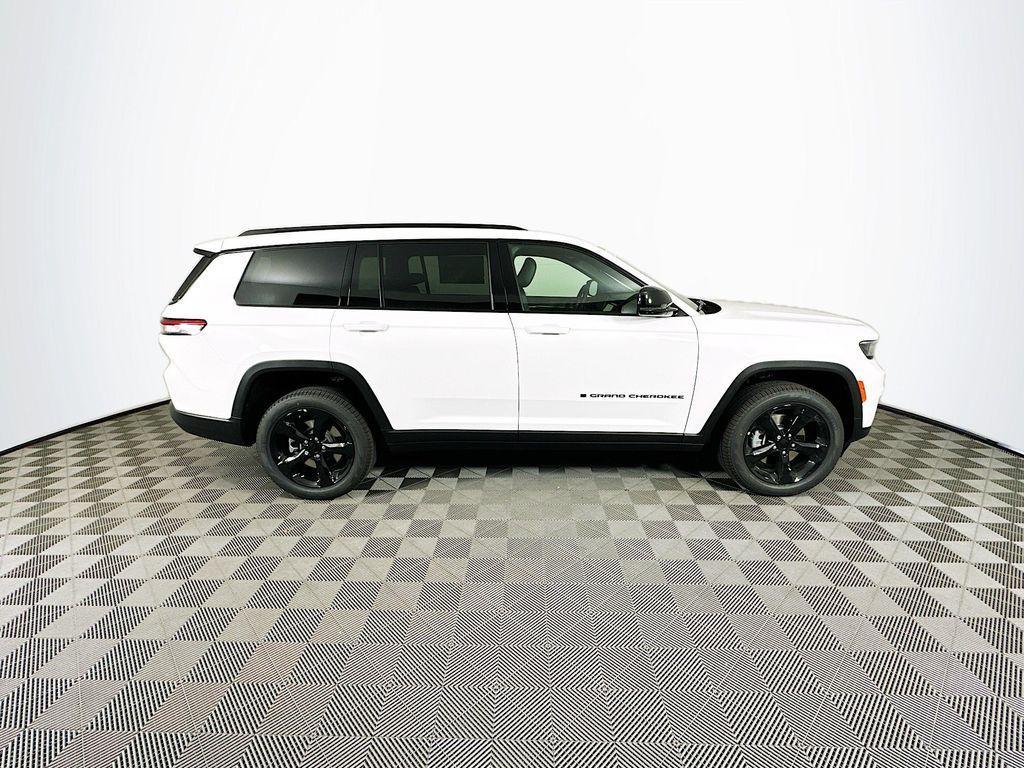 new 2025 Jeep Grand Cherokee L car, priced at $45,907