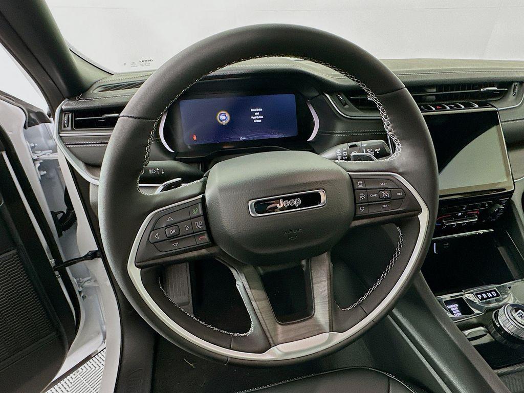 new 2025 Jeep Grand Cherokee L car, priced at $45,907