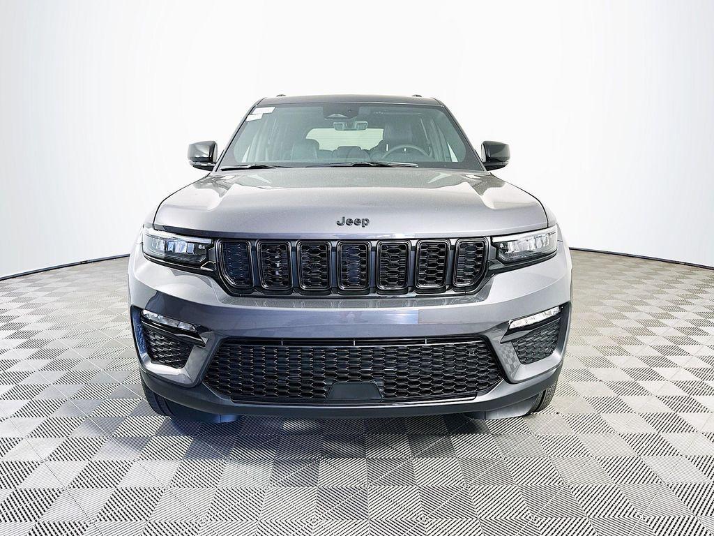 new 2025 Jeep Grand Cherokee car, priced at $46,835