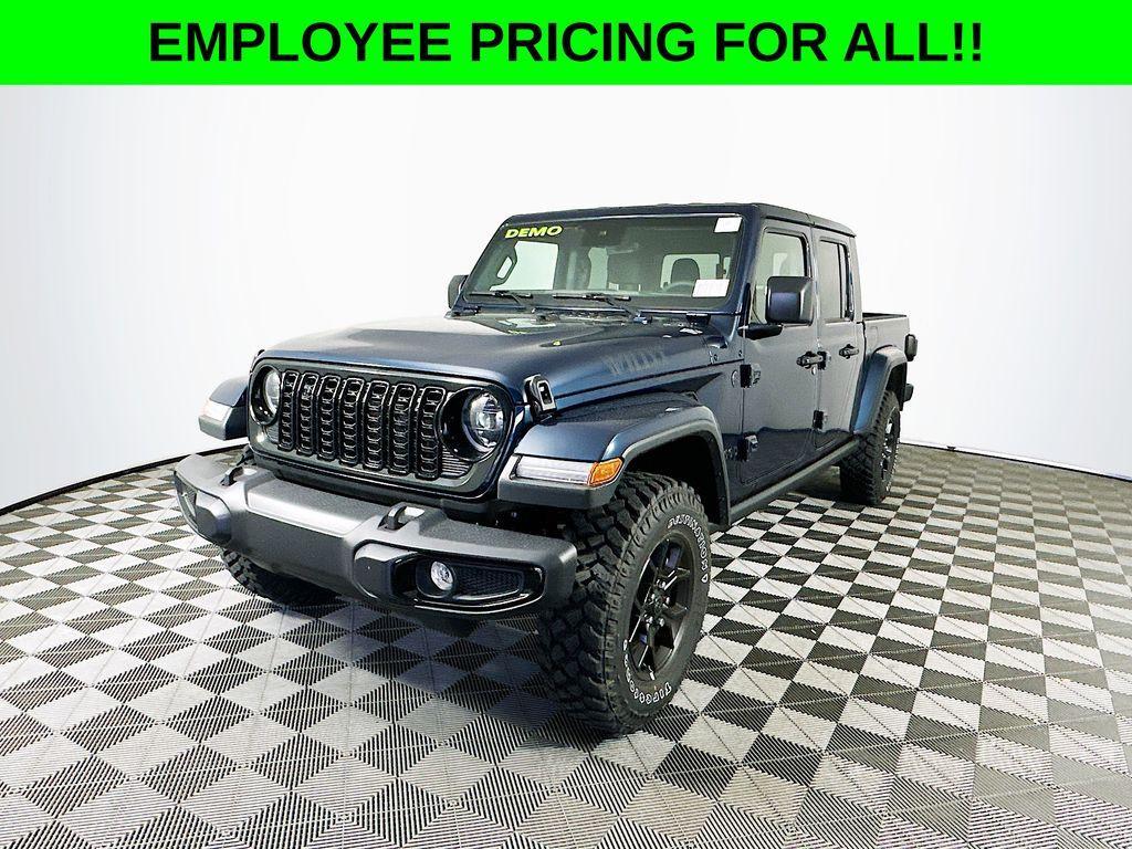 new 2025 Jeep Gladiator car, priced at $47,183