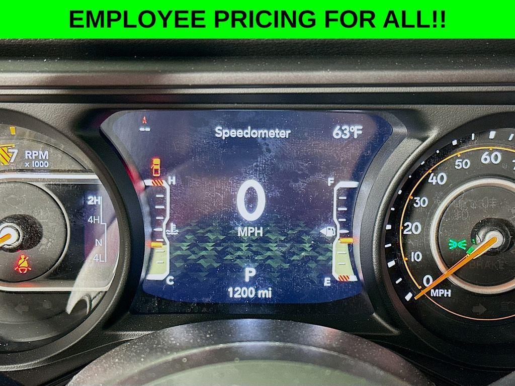 new 2025 Jeep Gladiator car, priced at $45,183