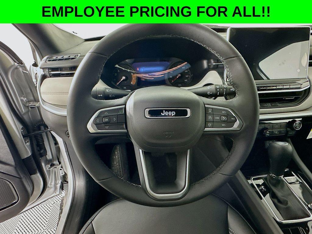new 2025 Jeep Compass car, priced at $32,605