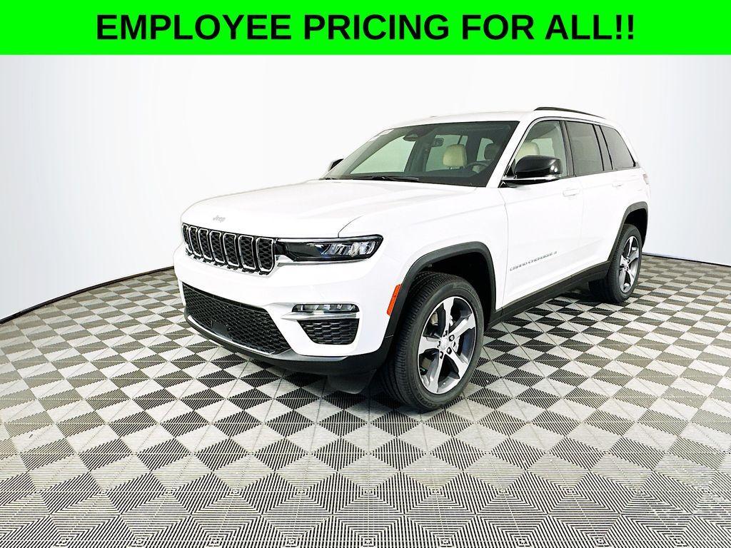 new 2025 Jeep Grand Cherokee car, priced at $47,240