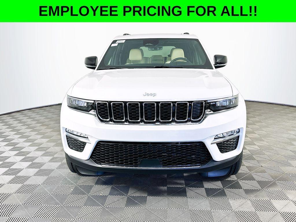 new 2025 Jeep Grand Cherokee car, priced at $47,240