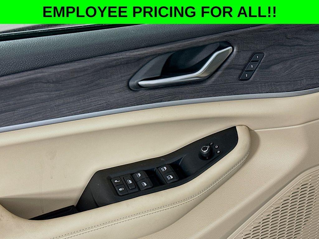 new 2025 Jeep Grand Cherokee car, priced at $47,240