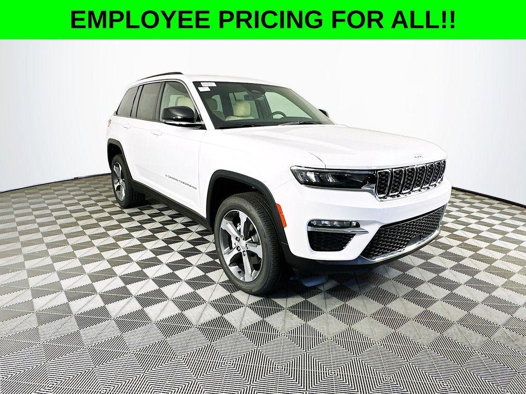 new 2025 Jeep Grand Cherokee car, priced at $47,240