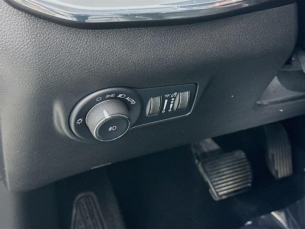 used 2022 Jeep Compass car, priced at $23,909