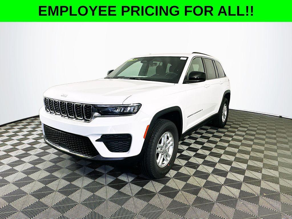 new 2025 Jeep Grand Cherokee car, priced at $40,827