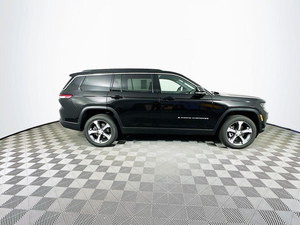 new 2025 Jeep Grand Cherokee L car, priced at $45,962
