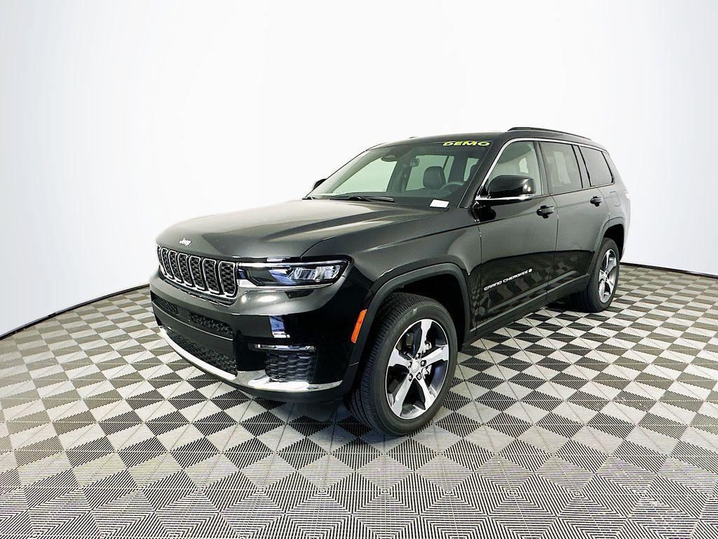 new 2025 Jeep Grand Cherokee L car, priced at $45,962