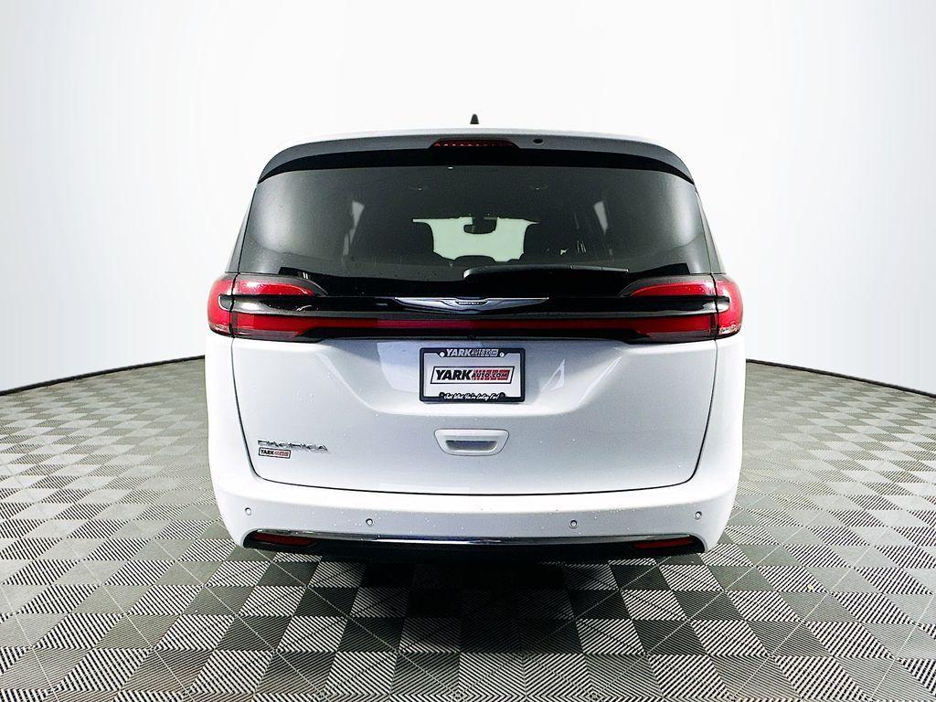 used 2023 Chrysler Pacifica car, priced at $29,554