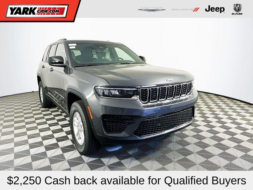 new 2025 Jeep Grand Cherokee car, priced at $38,425