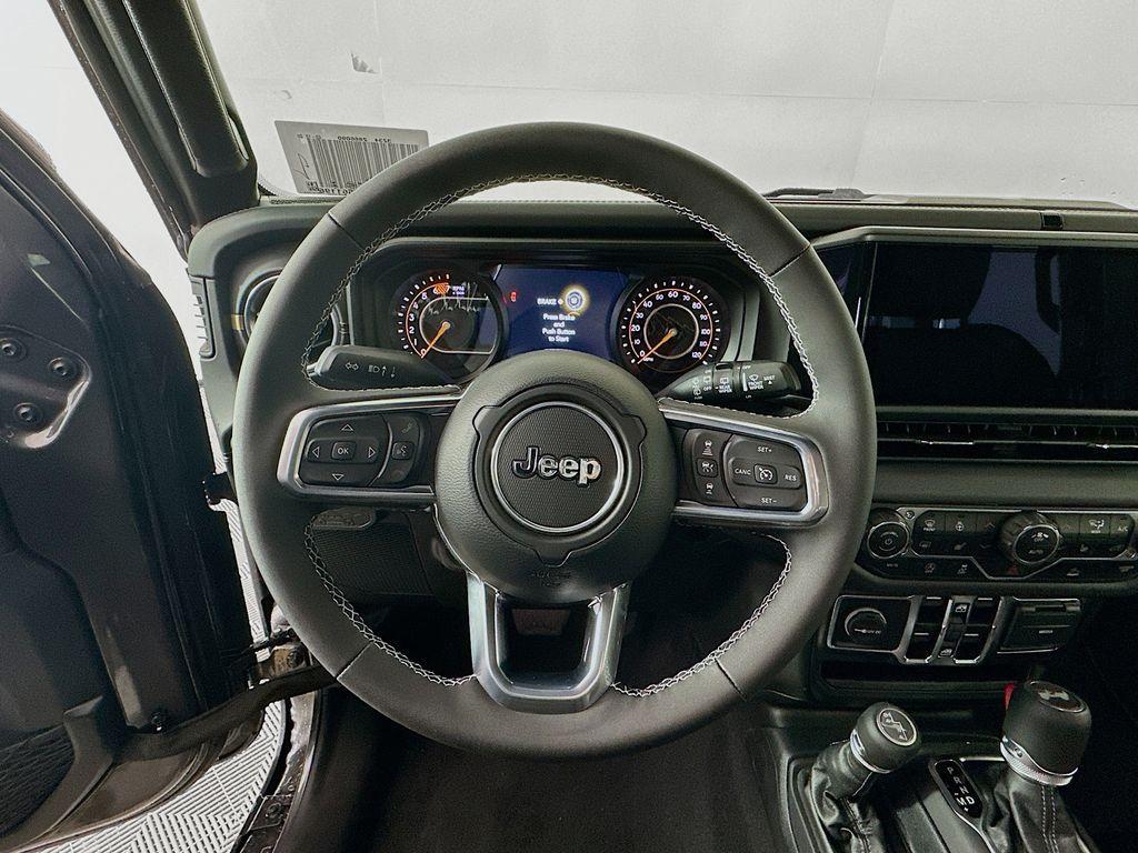 new 2025 Jeep Wrangler car, priced at $53,870