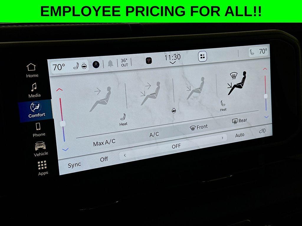 new 2025 Jeep Wrangler car, priced at $56,370