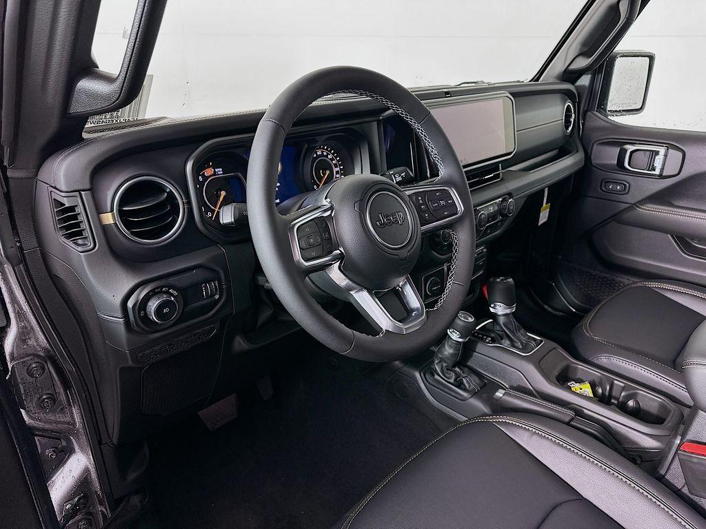 new 2025 Jeep Wrangler car, priced at $53,870