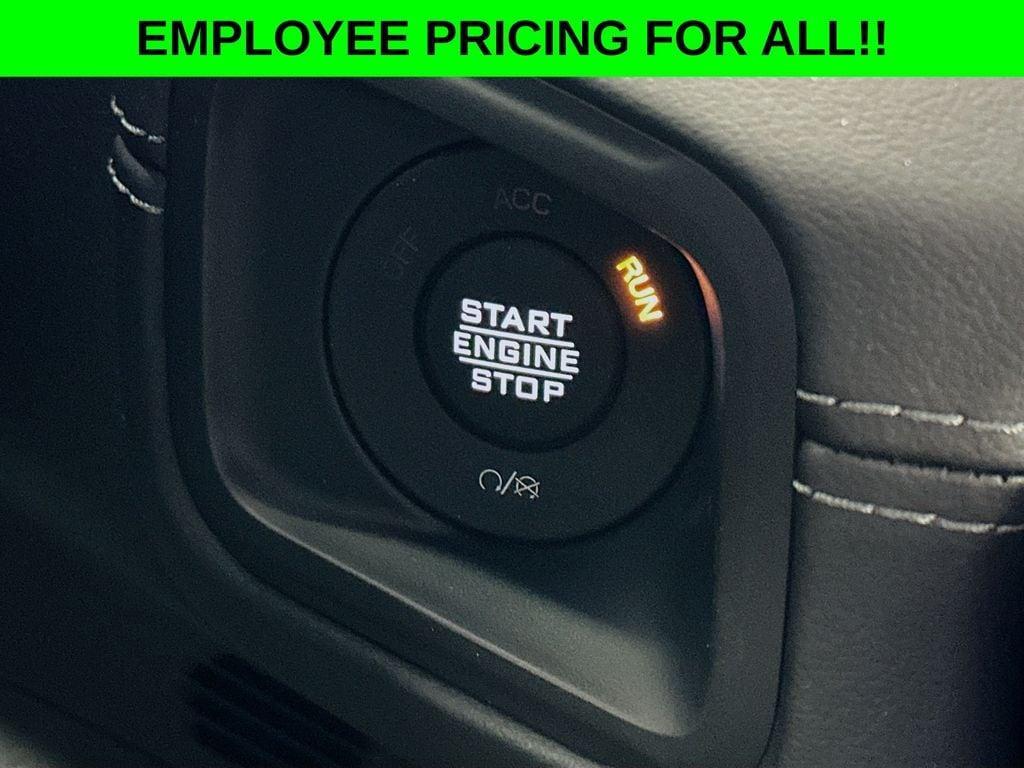 new 2025 Jeep Wrangler car, priced at $56,370