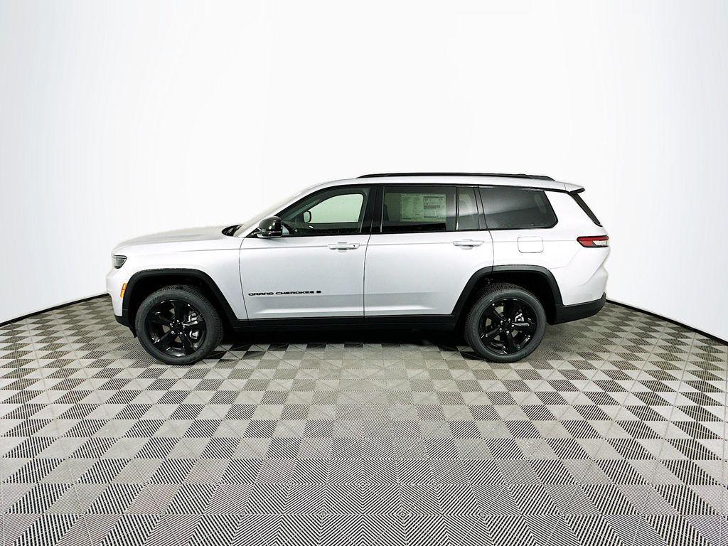 new 2025 Jeep Grand Cherokee L car, priced at $43,655