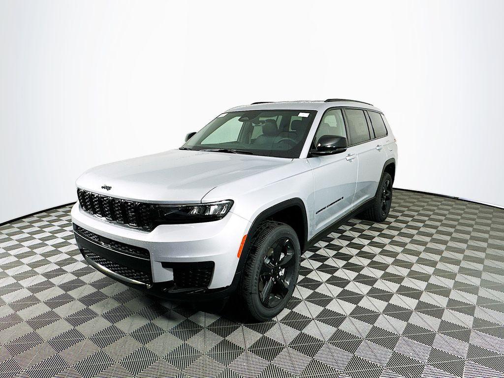 new 2025 Jeep Grand Cherokee L car, priced at $43,655