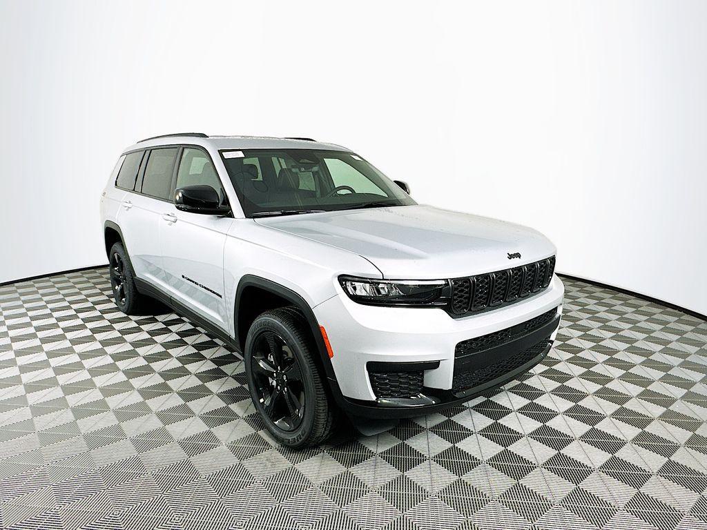 new 2025 Jeep Grand Cherokee L car, priced at $43,655