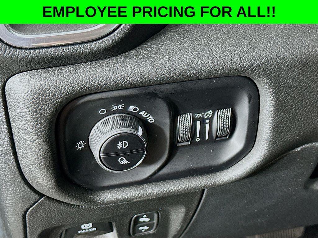 new 2025 Ram 1500 car, priced at $63,202