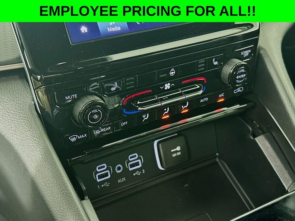 new 2025 Jeep Grand Cherokee L car, priced at $42,028