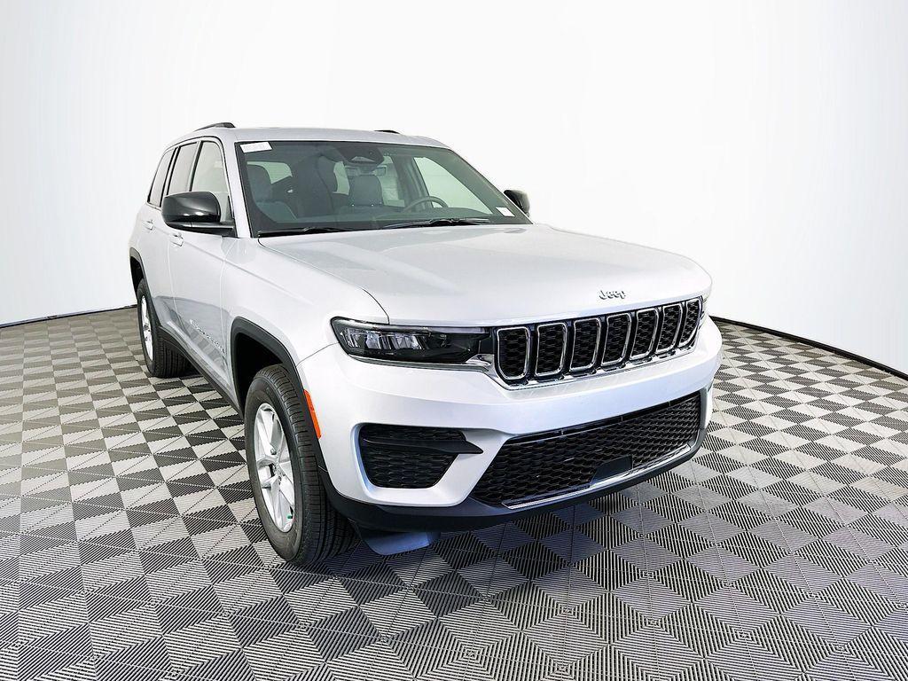 new 2025 Jeep Grand Cherokee car, priced at $41,436
