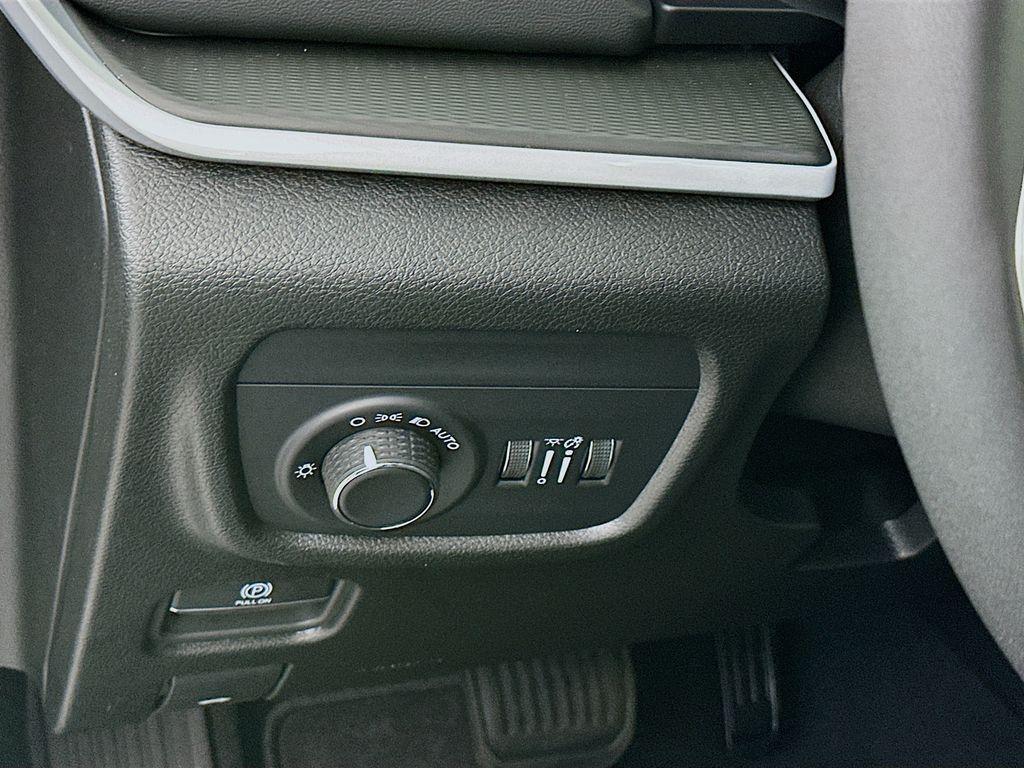 new 2025 Jeep Grand Cherokee car, priced at $41,436