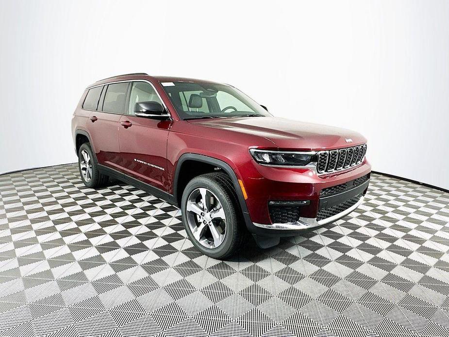 new 2024 Jeep Grand Cherokee L car, priced at $46,051