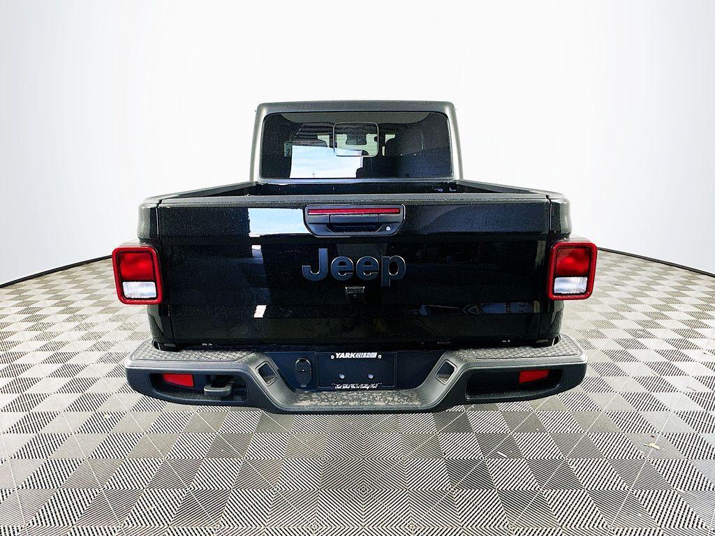 new 2025 Jeep Gladiator car, priced at $42,543