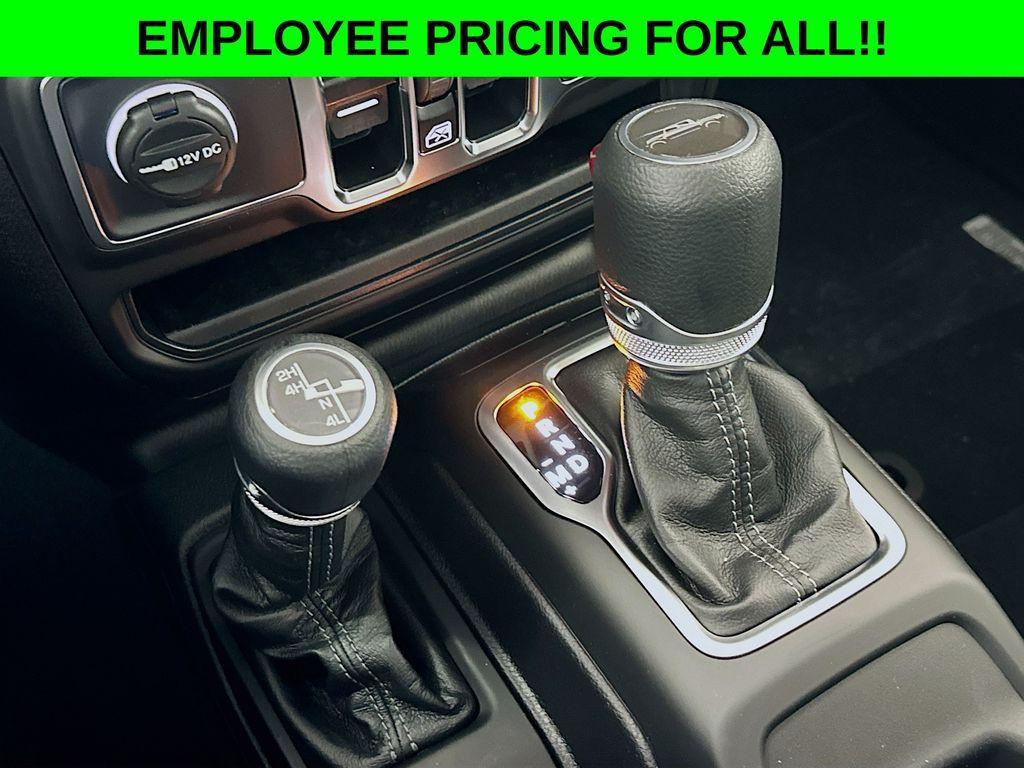 new 2025 Jeep Gladiator car, priced at $45,793