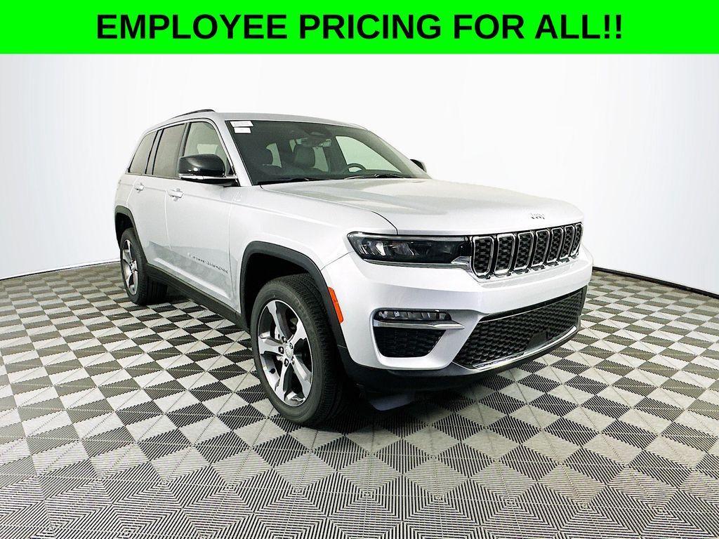 new 2025 Jeep Grand Cherokee car, priced at $47,750