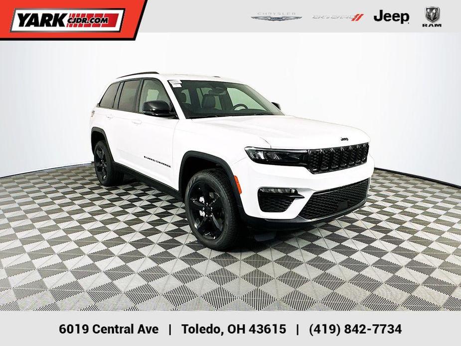 new 2024 Jeep Grand Cherokee car, priced at $43,680