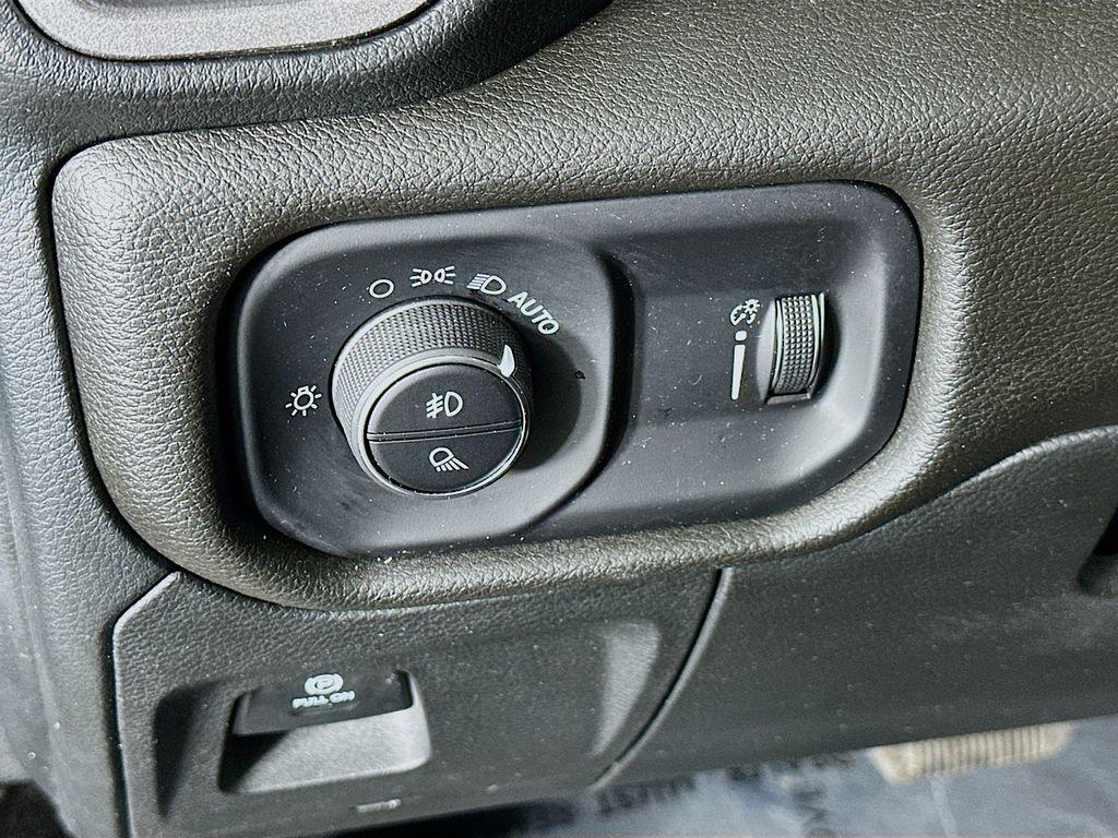 used 2024 Ram 1500 car, priced at $33,599