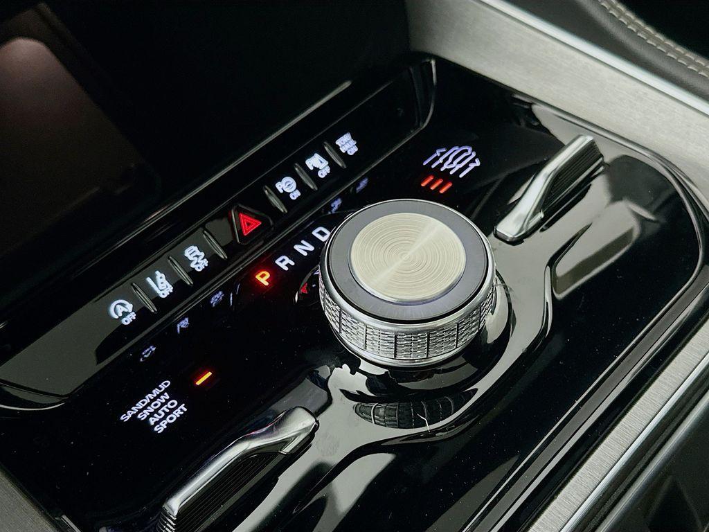 new 2025 Jeep Wagoneer car, priced at $70,996