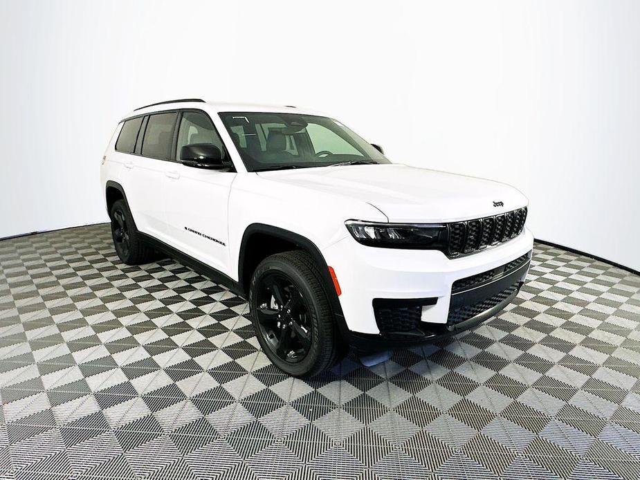 new 2024 Jeep Grand Cherokee L car, priced at $41,077