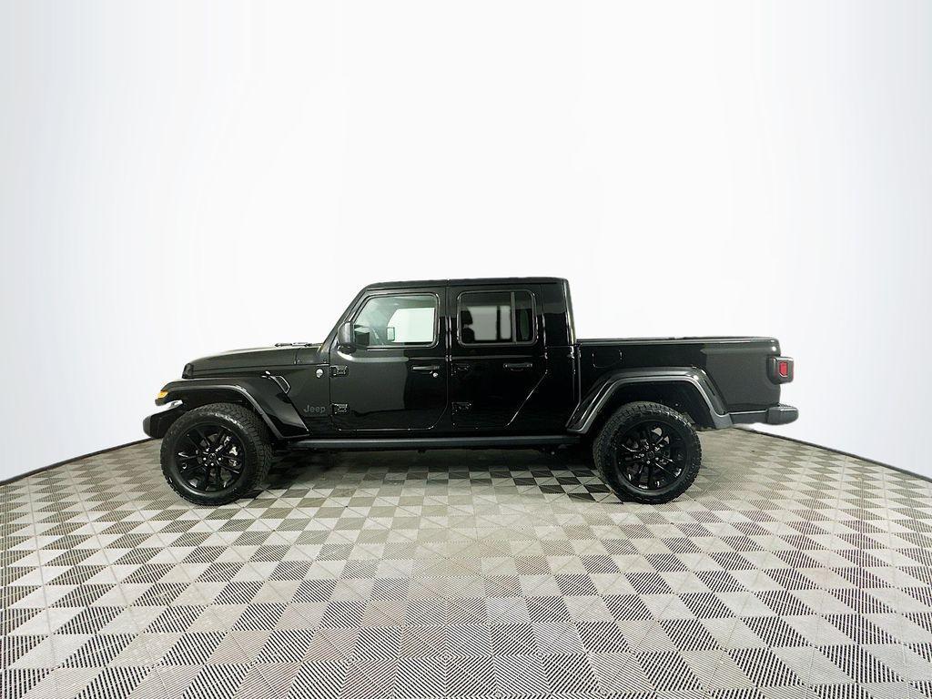 used 2024 Jeep Gladiator car, priced at $34,994