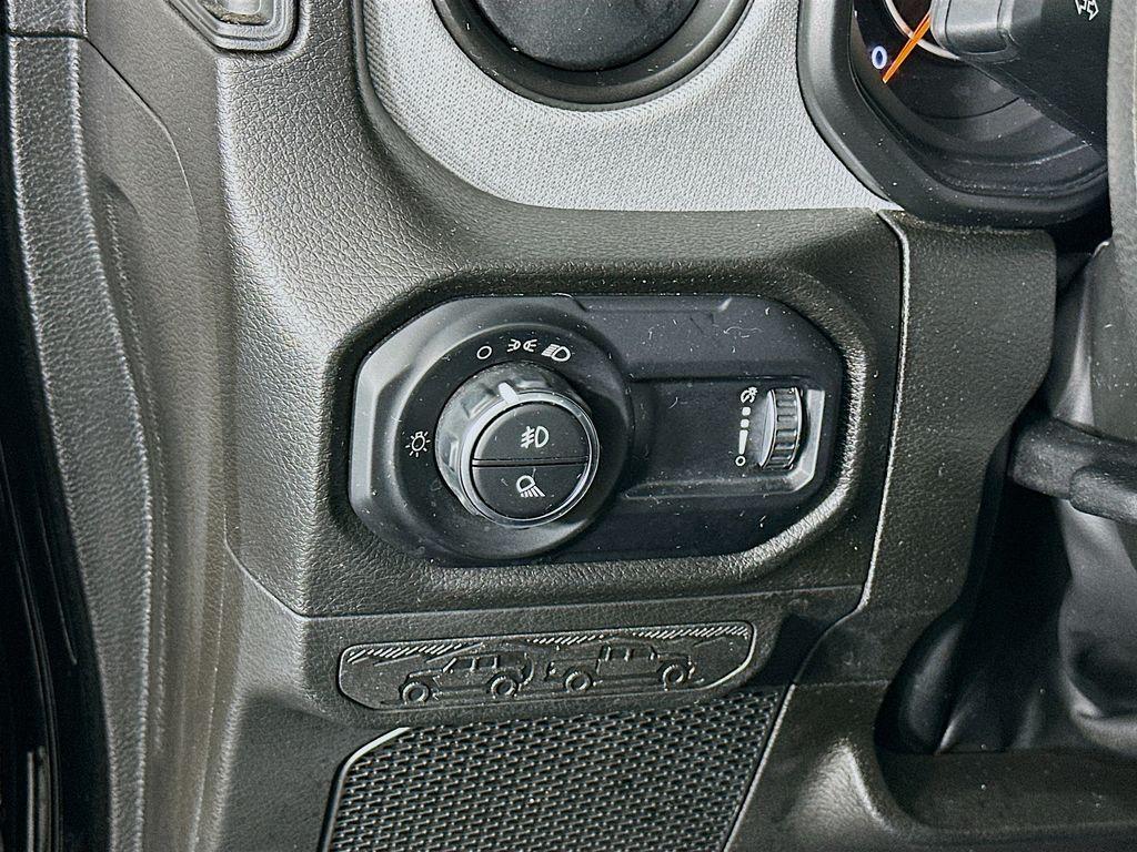 used 2024 Jeep Gladiator car, priced at $34,994