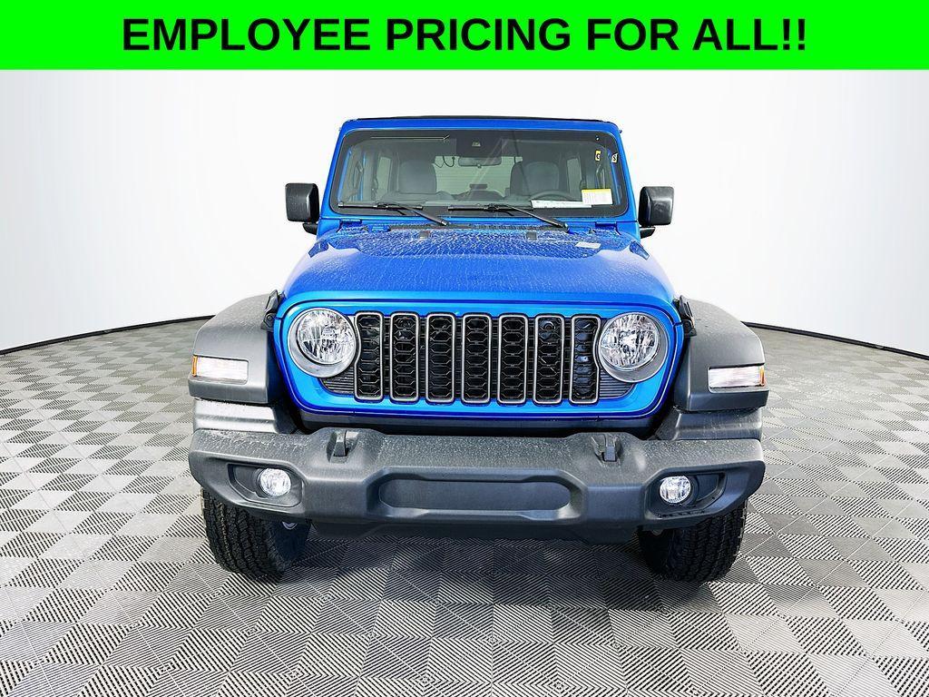 new 2025 Jeep Wrangler car, priced at $47,214