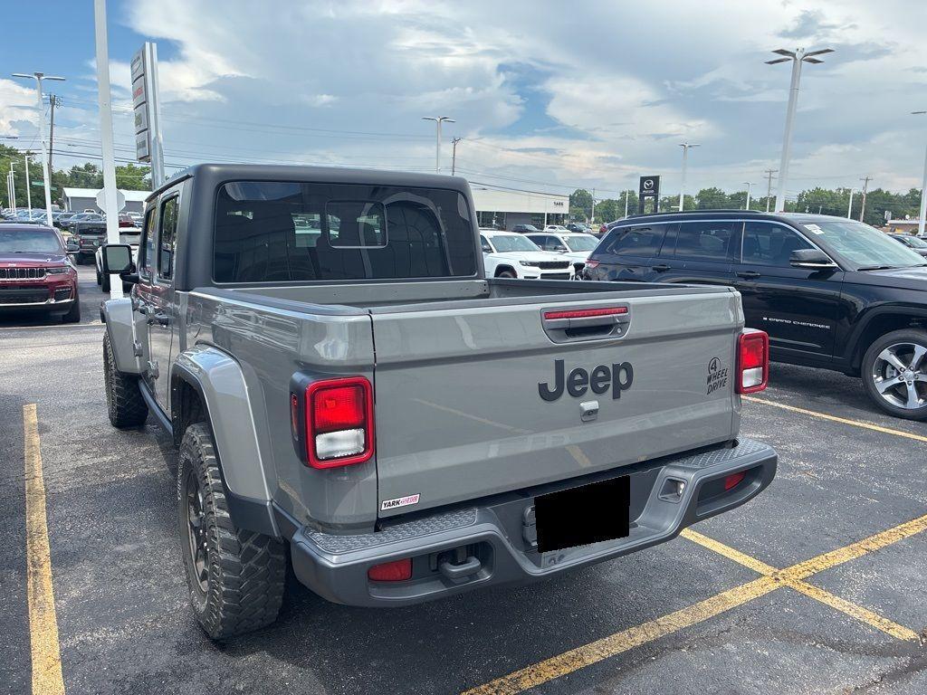 used 2021 Jeep Gladiator car, priced at $32,900