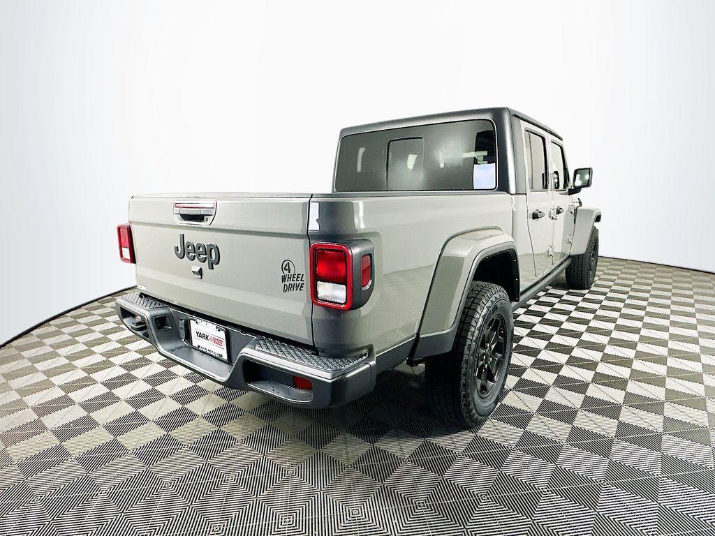 used 2021 Jeep Gladiator car, priced at $30,903
