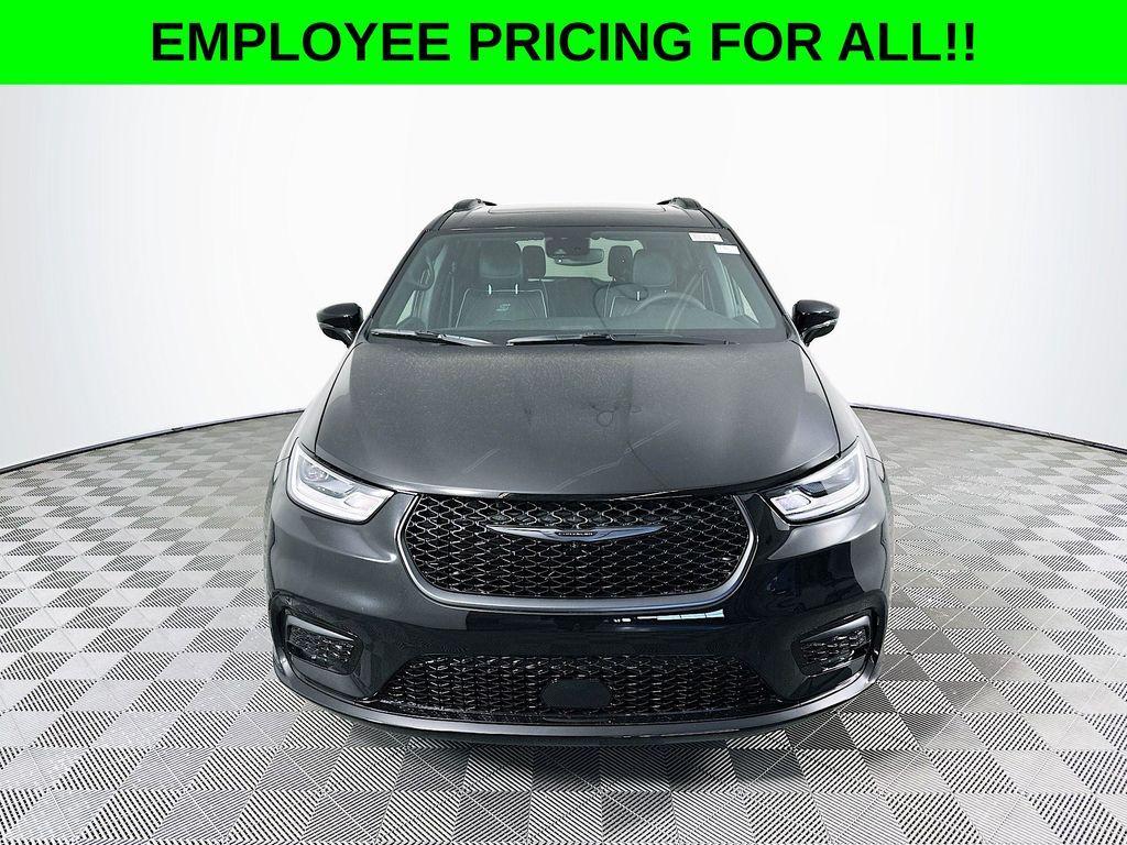 new 2025 Chrysler Pacifica car, priced at $50,864