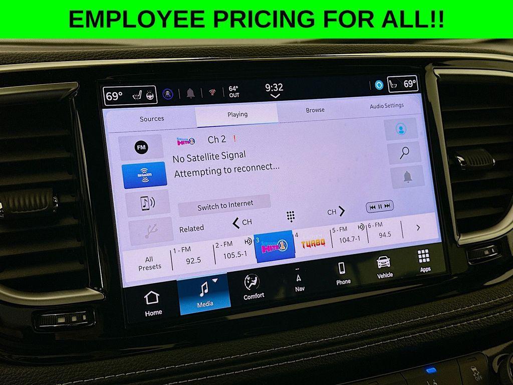 new 2025 Chrysler Pacifica car, priced at $50,864
