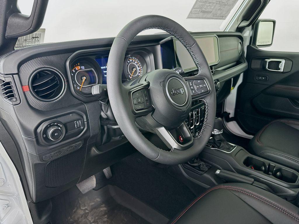 new 2025 Jeep Wrangler car, priced at $57,562