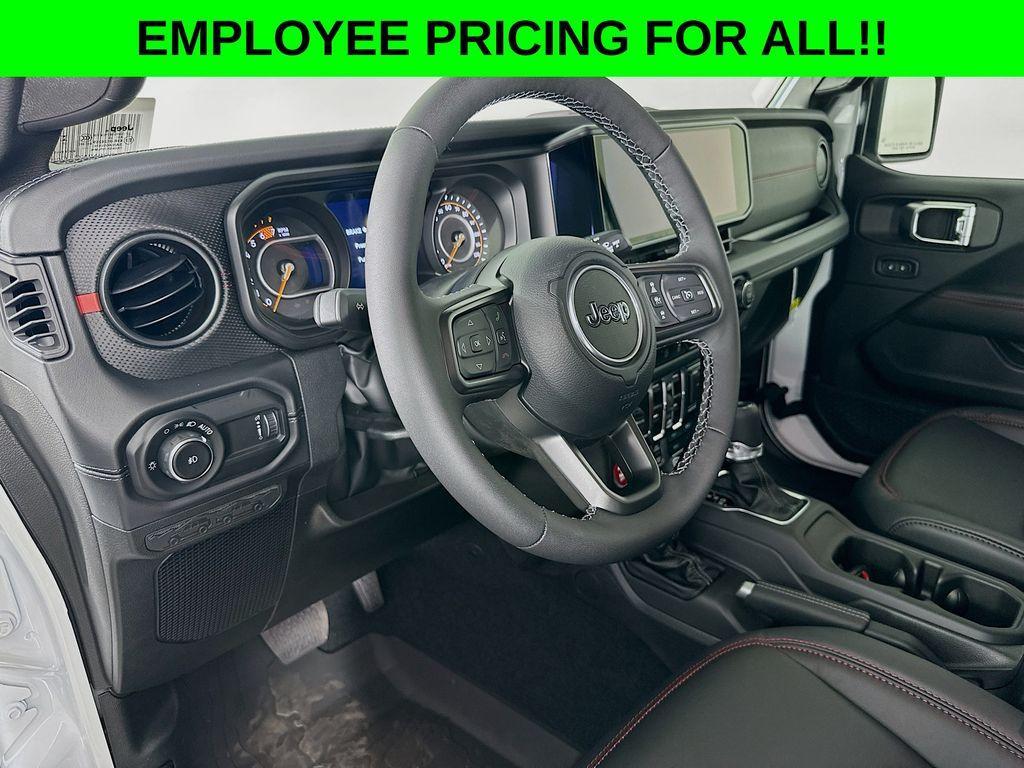 new 2025 Jeep Wrangler car, priced at $60,062