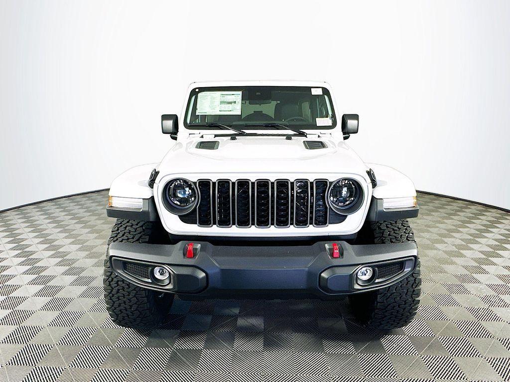 new 2025 Jeep Wrangler car, priced at $57,562